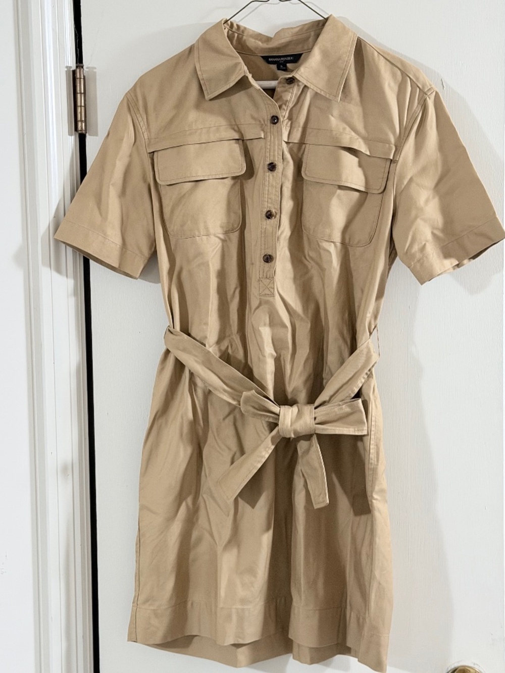 Banana Republic Shirtdress in Small, Dark Khaki Color, Short Sleeves